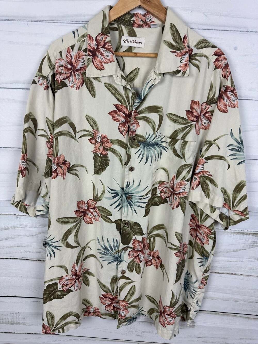 Caribbean Men's Tropical Floral Herringbone Short Sleeve Button Down Shirt